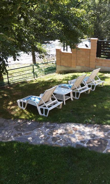 Holiday Homer Kuca Na Obali Vrbasa Banja Luka Zewnętrze zdjęcie